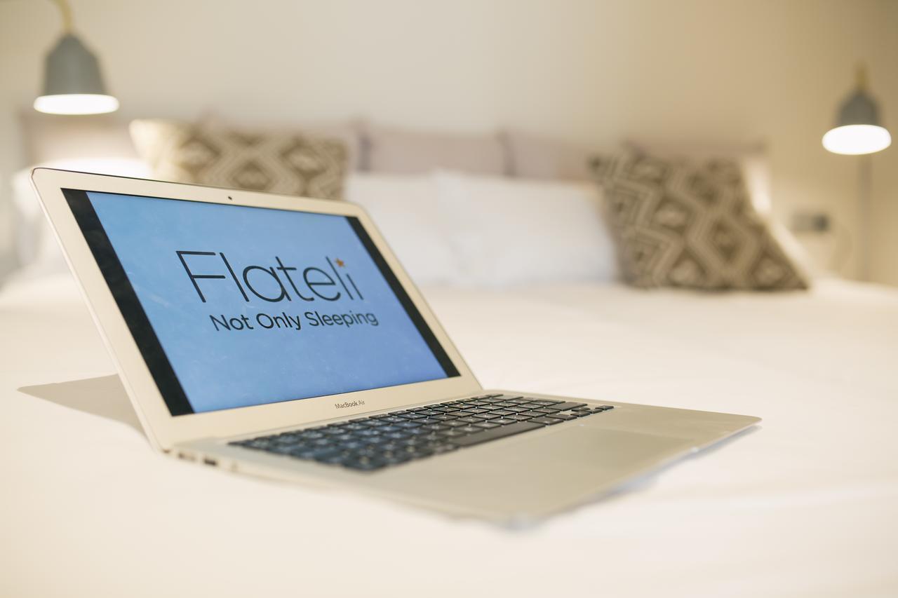 Flateli - Placa Catalunya 42 Girona Bagian luar foto